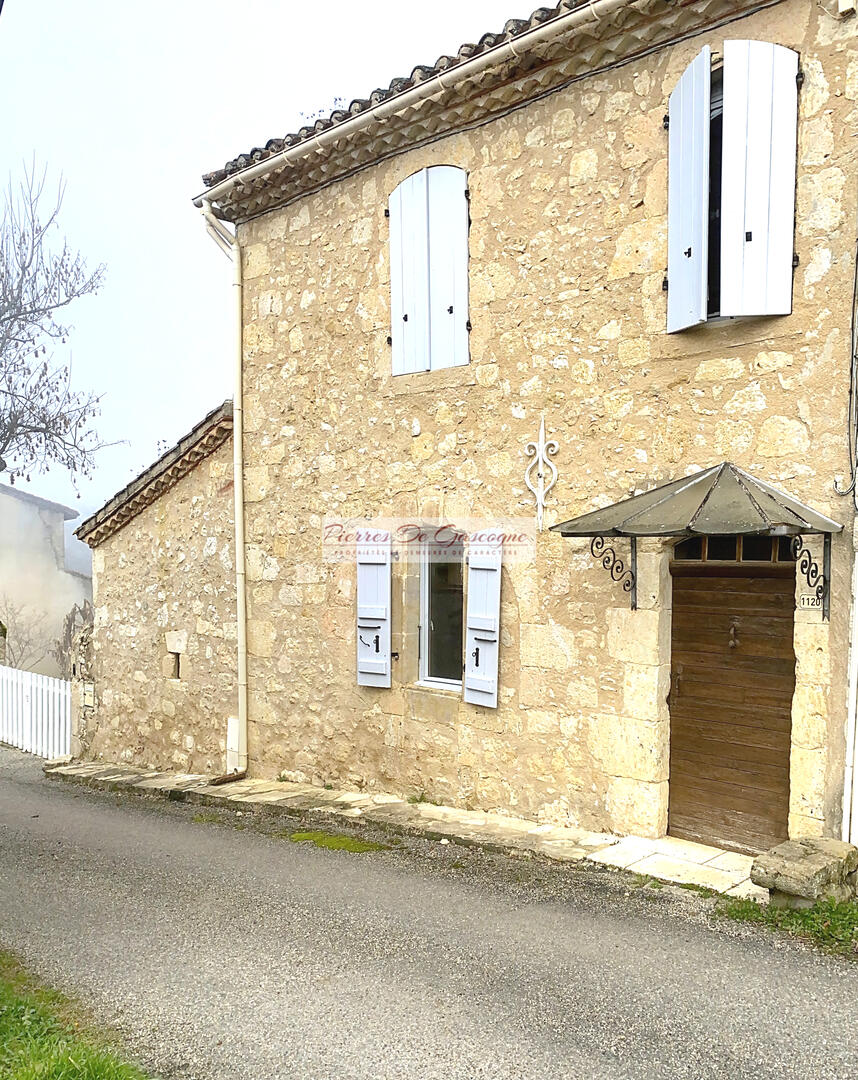 JOLIE MAISON DE HAMEAU AVEC JARDIN