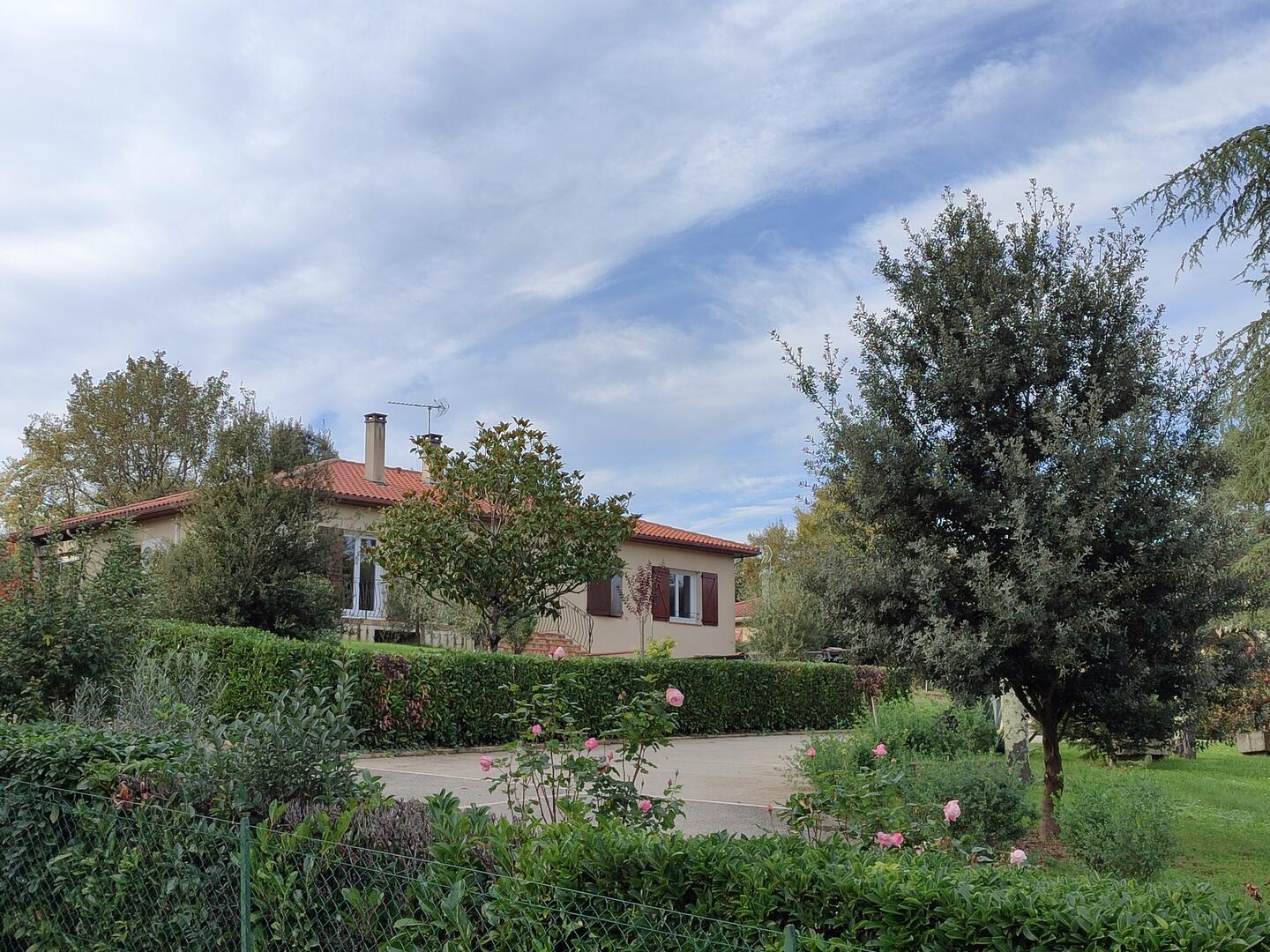 UN PLAIN PIED PROCHE CENTRE VILLE
