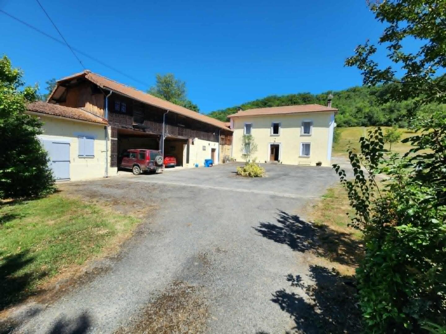 Propriété à vendre à SUD GERS sur terrain de 39 757m².