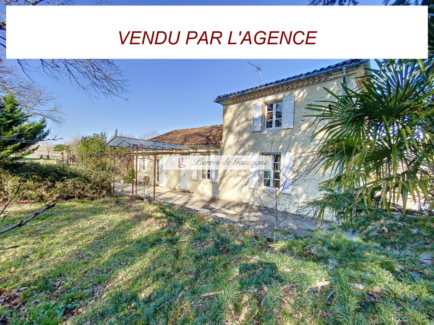 TRES BELLE PROPRIETE D’ENVIRON 6 HA 60 – PISCINE – MAISON D’AMIS