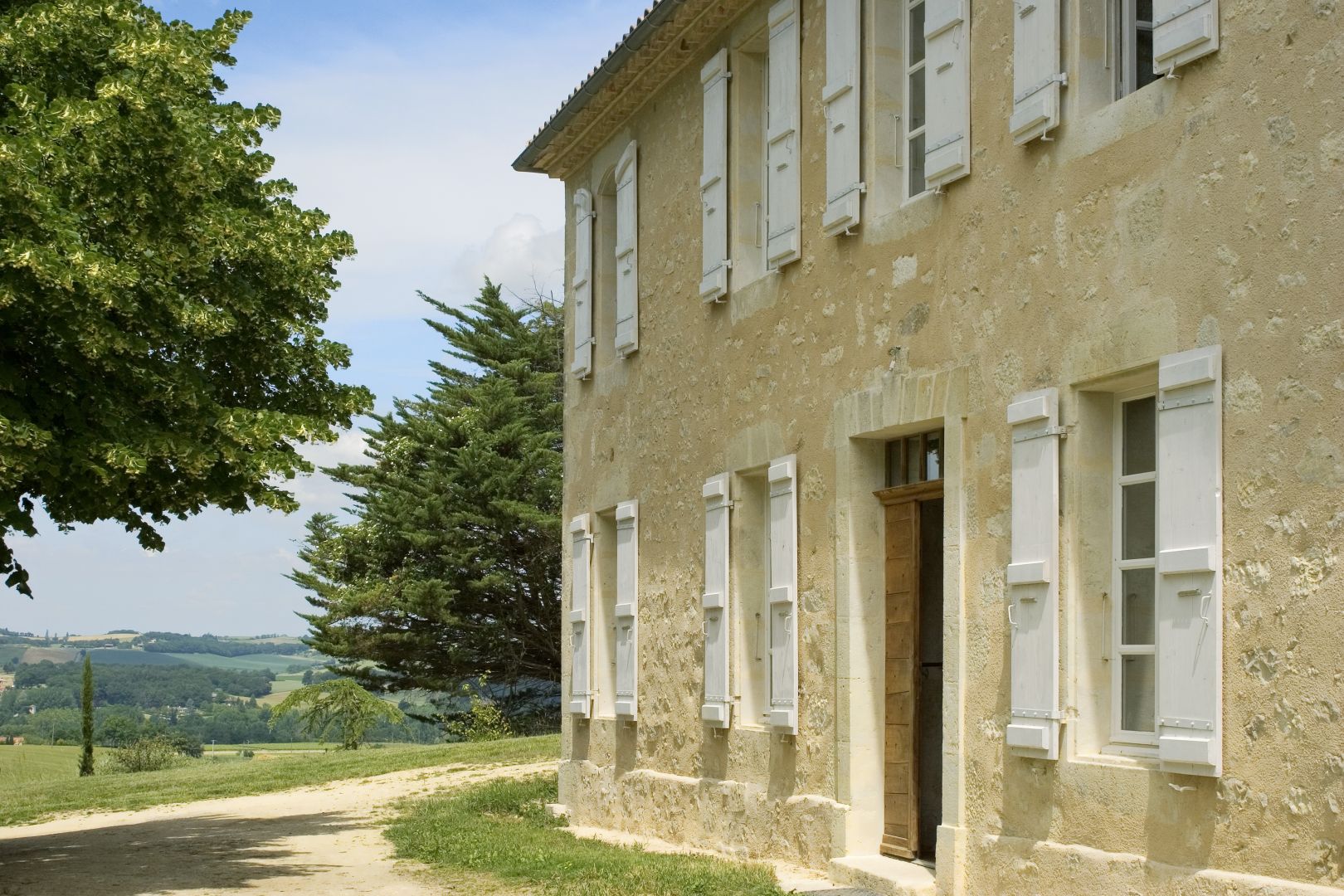 Magnifique propriété située dans un environnement d’exception, 280 m2 hab, 8,5 ha + dépendances