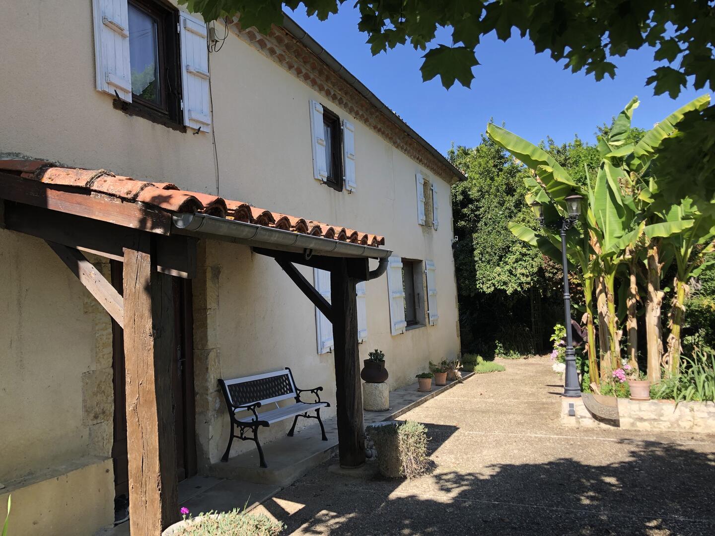 Charmante maison de campagne, 240m², 5 chambres, 2ha (dont 1parcelle avec CU)